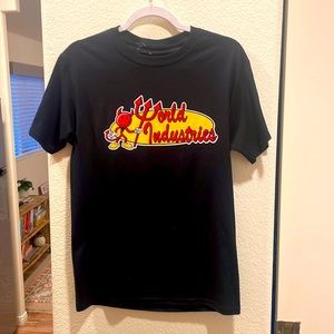 World industries short sleeve black T-shirt